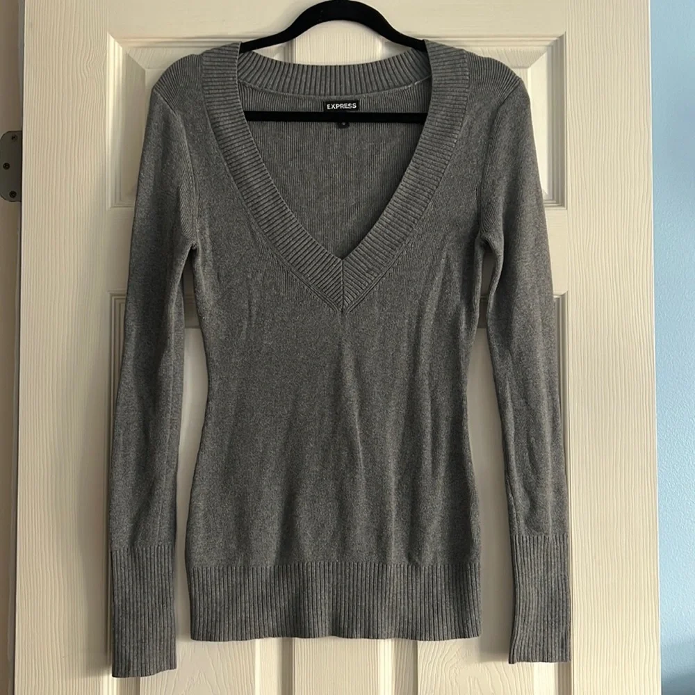 Express sweater - Picture 1 of 2